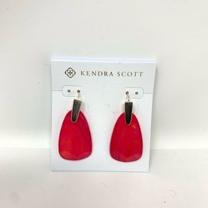Kendra Scott Jewelry - Kendra Scott Marty Pink Stone Earrings Kendra Scott Jewelry - Kendra Scott Marty Pink Stone Earrings